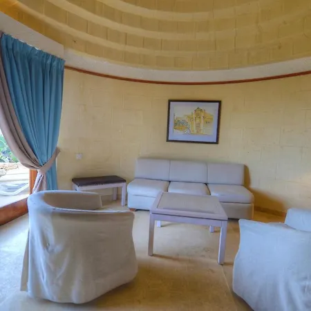 Resort Ta' Cenc & 5*