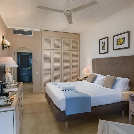 Resort Ta' Cenc & 5*