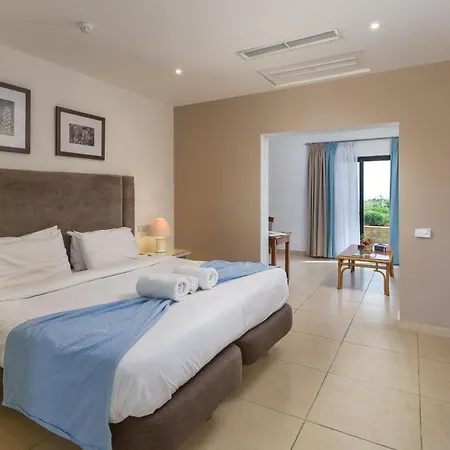 Ta' Cenc & 5* Sannat