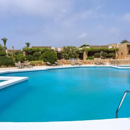 Ta' Cenc & Resort Sannat