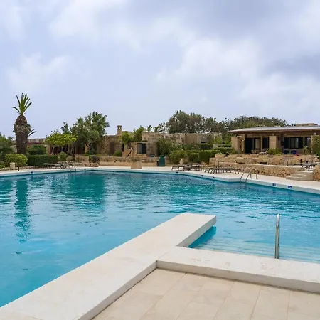 Semesteranläggning (resort) Ta' Cenc & 5*