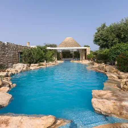 Ta' Cenc & Resort 5*