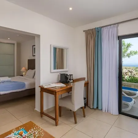 Resort Ta' Cenc & 5*