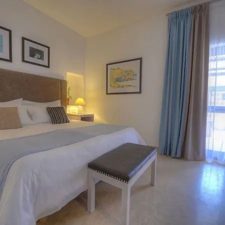 Üdülőközpont Ta' Cenc &