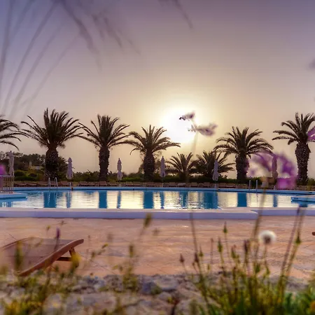 Ta' Cenc & Semesteranläggning (resort) Sannat