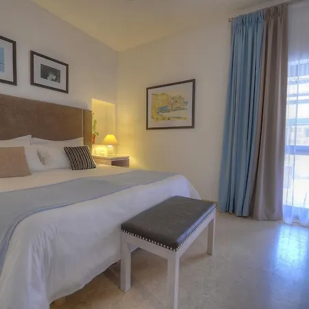 Ta' Cenc & Resort 5*