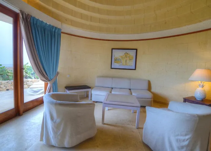 Resort Ta' Cenc & 5*