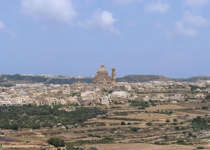 Ta' Cenc & 5* Sannat