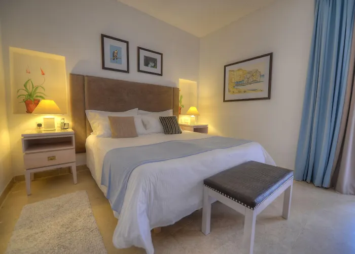 Resort Ta' Cenc & 5*