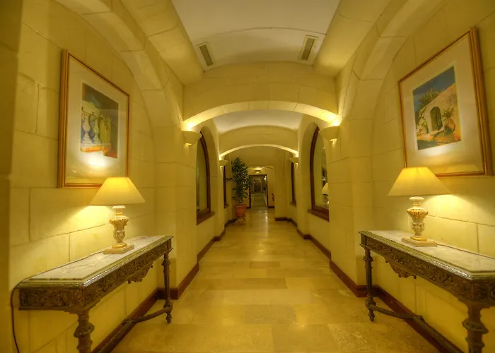 Resort Ta' Cenc & 5*